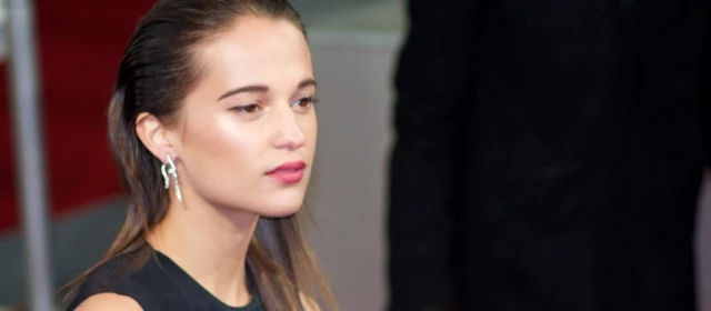 艾丽西亚·维坎德